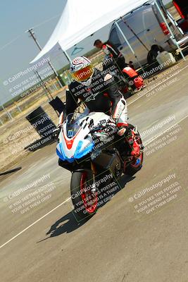 media/Sep-20-2025-TrackDaz (Sat) [[27f0cde673]]/Around the Pits/